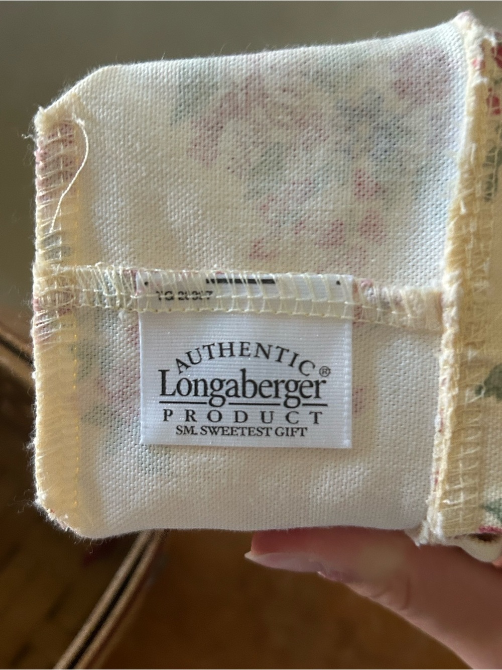 Small Longaberger Handwoven Basket with Deep Red Accent and Hearts - Picture 10 of 11